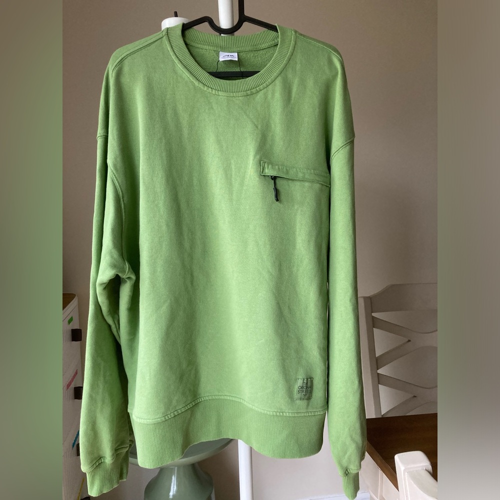 NWOT ZARA MEN CREW NECK SWEATSHIRT GREEN